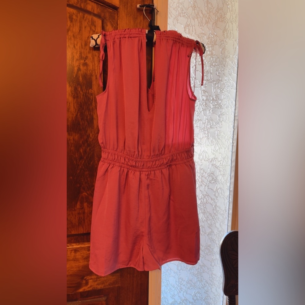 ๐ Romper - Picture 6 of 7